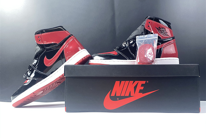 Air Jordan 1 High OG “Bred Patent”
