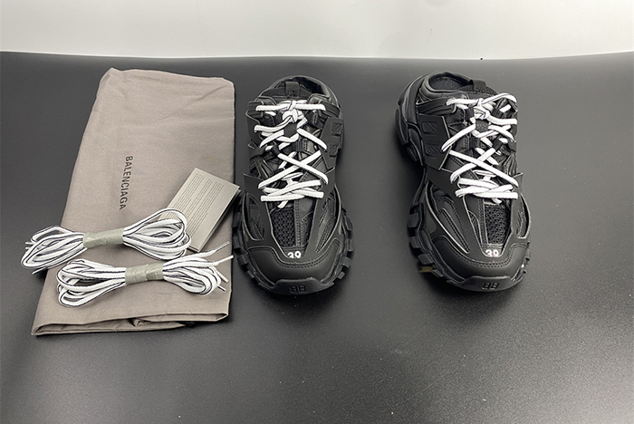 Ba*len*cia*ga  653813 w3cp3 1000