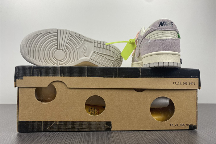 Off-White x Nike Dunk Low  DJ 0950-100