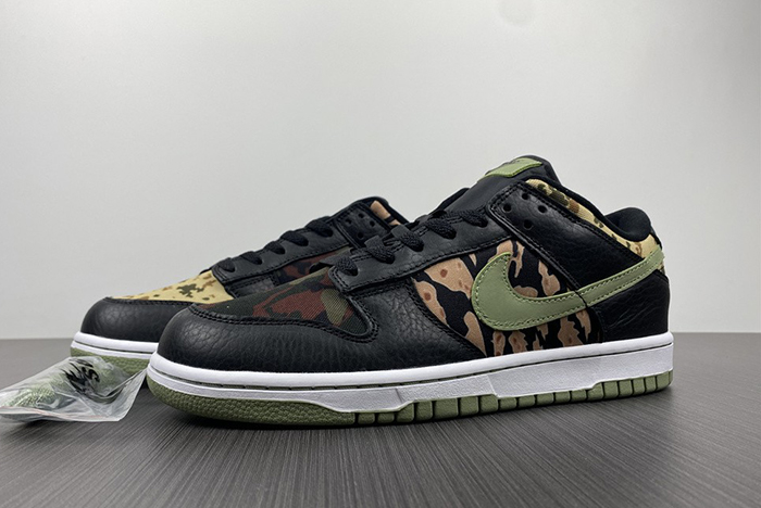 NIKE DUNK LOW SE  DH0957-001