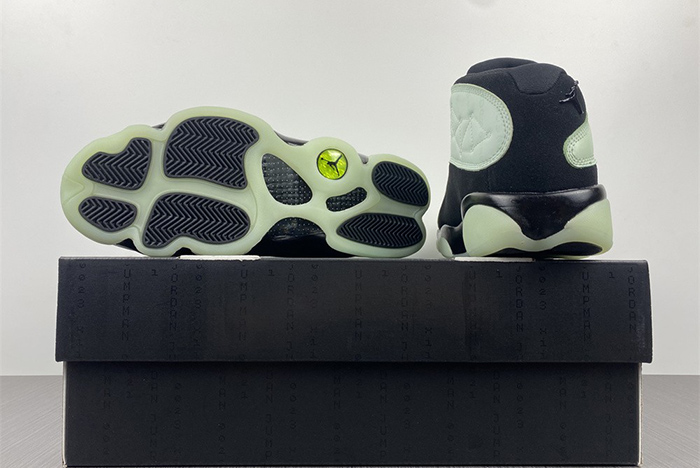 Air Jordan 13 Low Singles Day