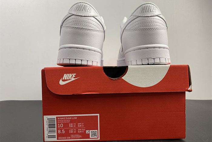 Nike Dunk Low Triple White