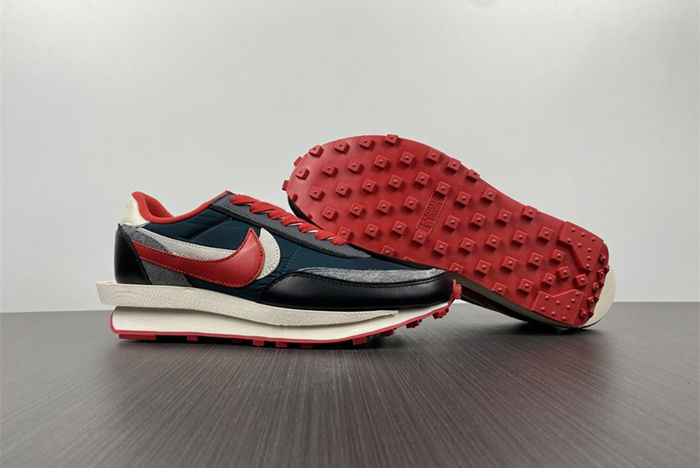 Undercover x Sacai x Nk LDWaffle 2.0