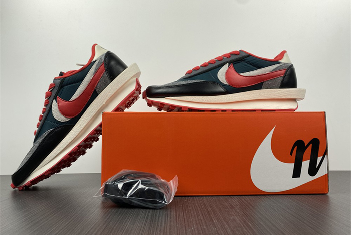 Undercover x Sacai x Nk LDWaffle 2.0