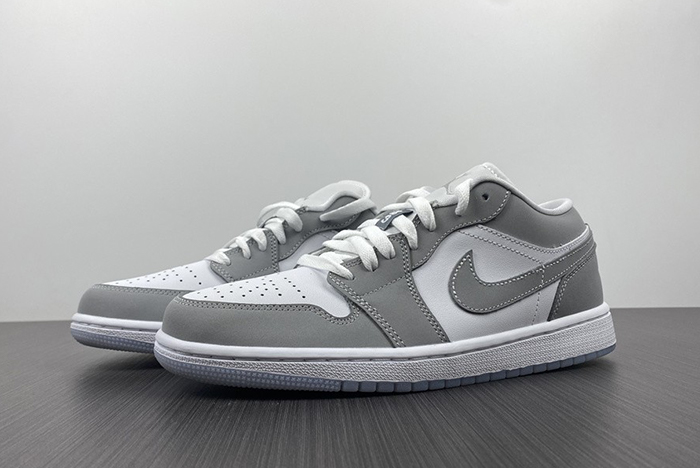 AIR JORDAN 1 LOW  DC0774-105