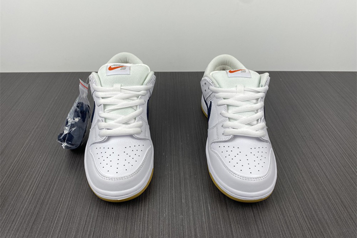 NIKE SB DUNK LOW CZ2249-100