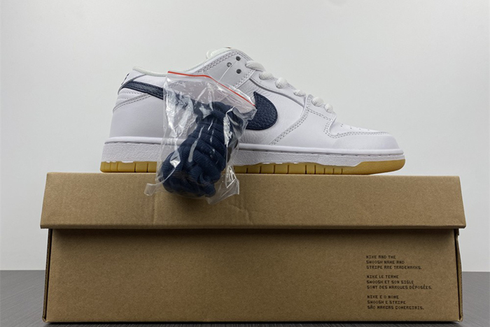 NIKE SB DUNK LOW CZ2249-100