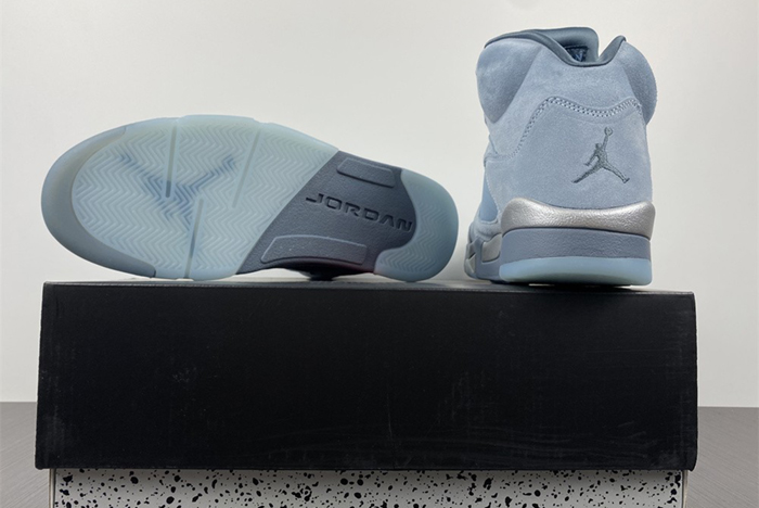 Air Jordan 5 Retro DD9336-400