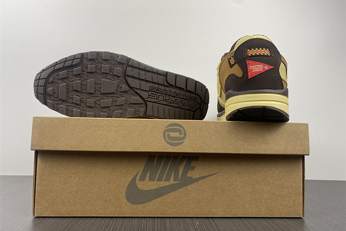 Travis Scott x MAX1 do9392-200