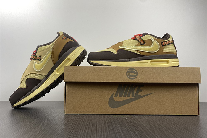 Travis Scott x MAX1 do9392-200