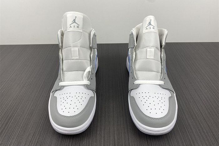 Air Jordan 1 Mid AJ1