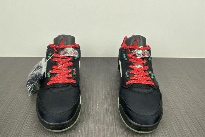 Air Jordan Retro 5 “Anthracite