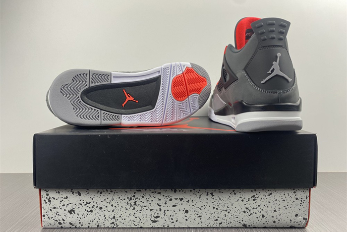 Air Jordan 4 “Infrared”