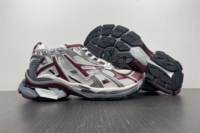 Ba*len*cia*ga -runner 9069