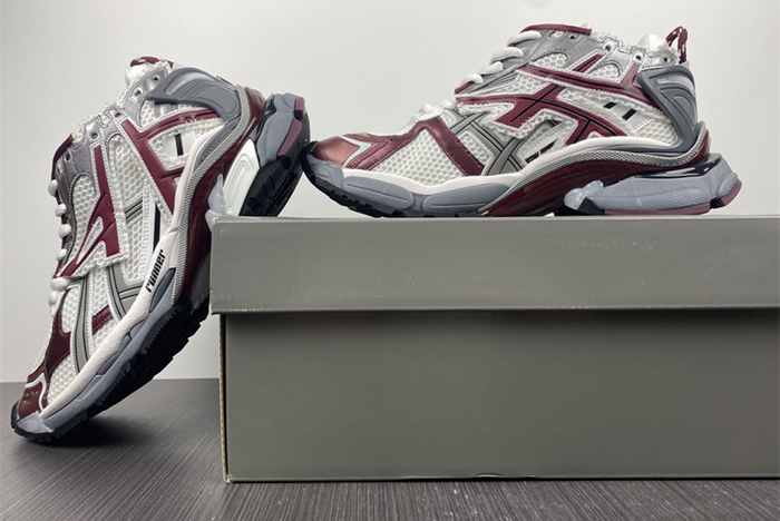 Ba*len*cia*ga -runner 9069