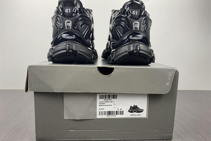 7.0 Ba*len*cia*ga -runner  1000