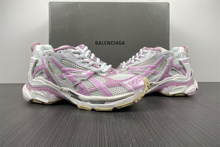 Ba*len*cia*ga -runner  9059