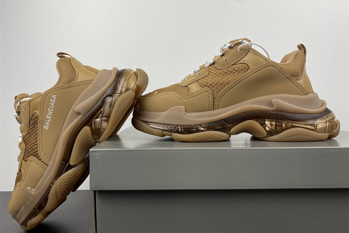 Ba*len*cia*ga triple s black sneaker  2706