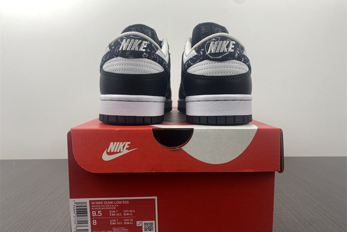 Nike Dunk Low WMNS “Black Paisley”