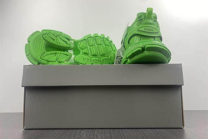 Ba*len*cia*ga 542023 w2lb1 3051