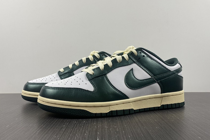 Nike Dunk Low “Vintage Green