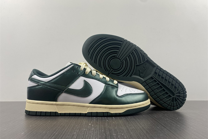 Nike Dunk Low “Vintage Green