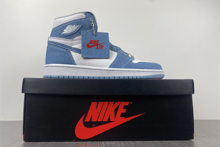 Air Jordan 1 High OG WMNS “Denim”