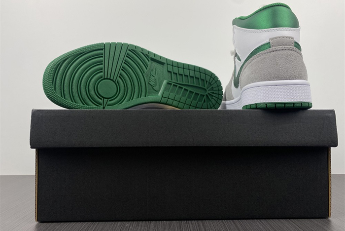 AIR JORDAN 1 MID AJ1 DC7294-103