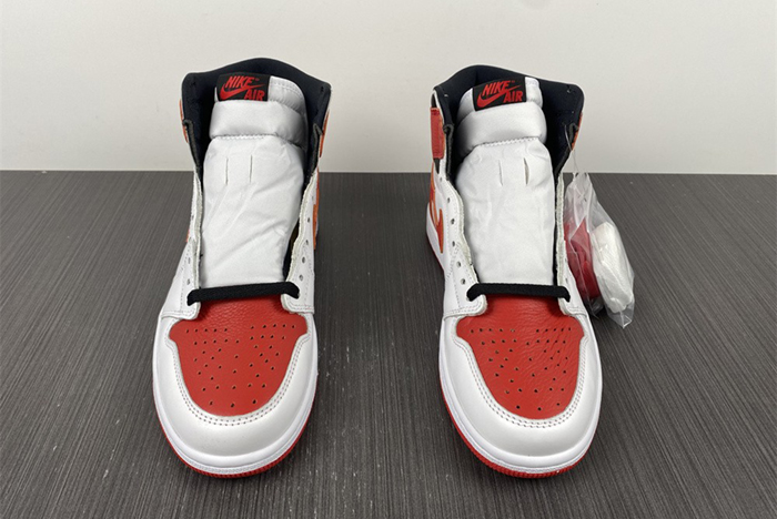 Air Jordan 1 High Heritage