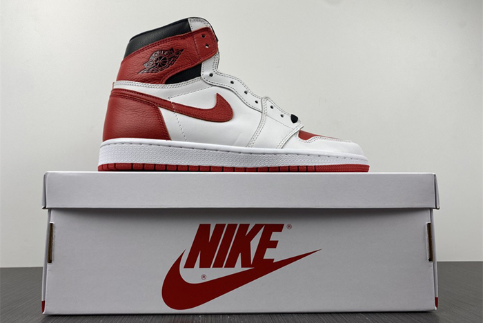 Air Jordan 1 High Heritage