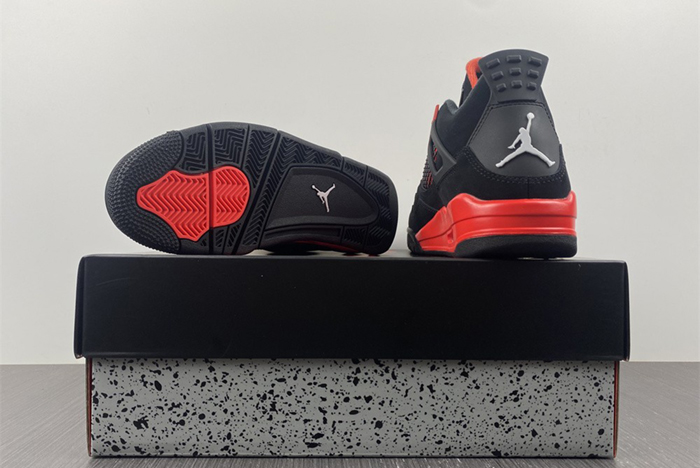 Air Jordan 4 Red Thunder