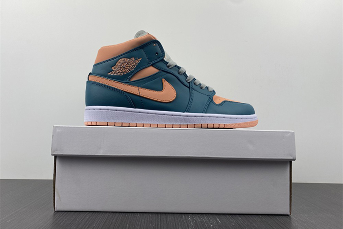 Air Jordan 1 Mid BQ6472-308