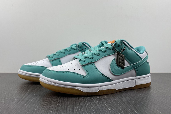 Nike Dunk Low “Turquoise and Orange”