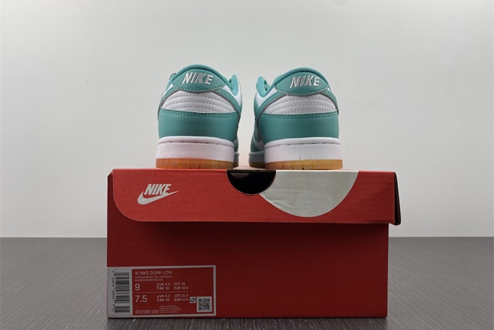Nike Dunk Low “Turquoise and Orange”