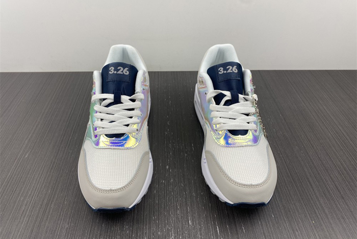 Air Max 1 AMD La Ville Lumière