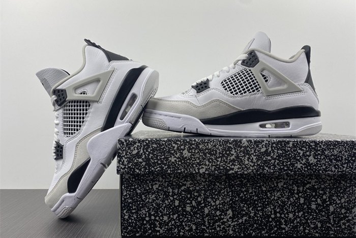 Air Jordan 4 Retro DH6927-111