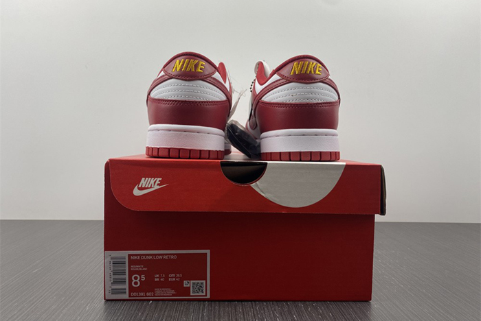 Dunk Low "Gym Red"