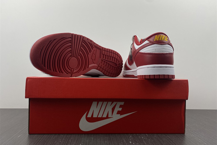 Dunk Low "Gym Red"