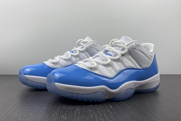 Air Jordans 11 Low ''University Blue''