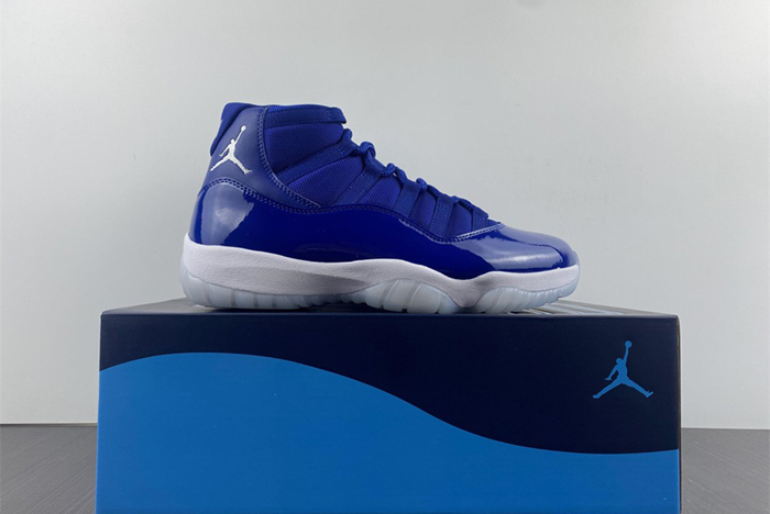 Air Jordan 11 AT7802-115