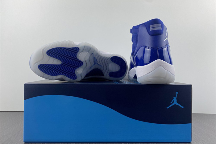 Air Jordan 11 AT7802-115