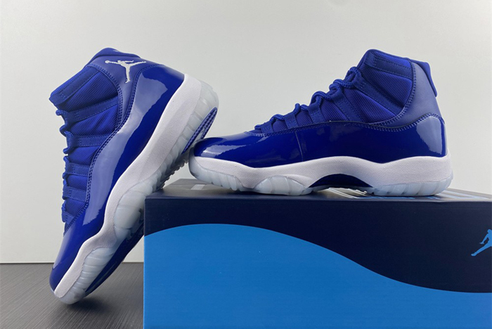 Air Jordan 11 AT7802-115