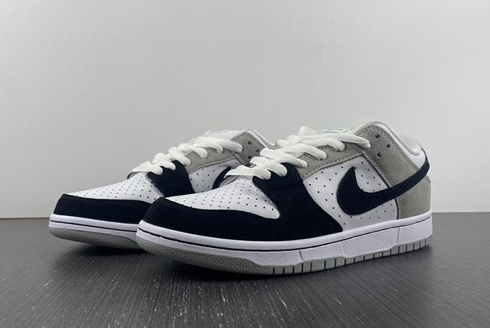 SB Dunk Low BQ6817-011