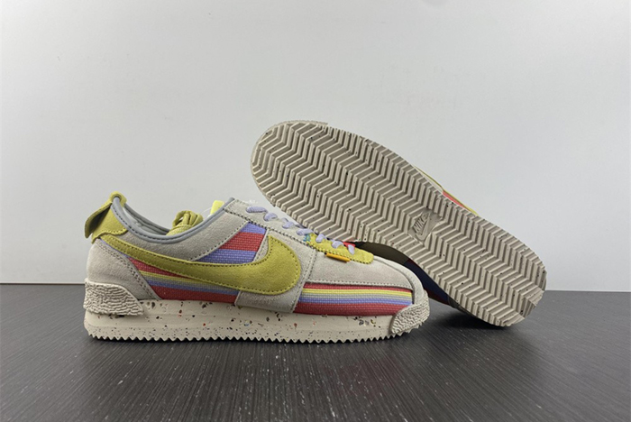 Union x Corte  DR1413-100