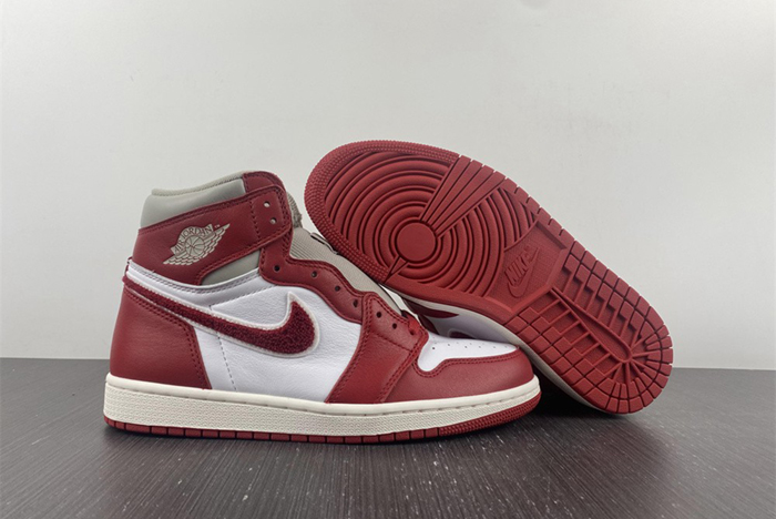 Air Jordan 1 High OG WMNS “Newstalgia” DJ4891-061