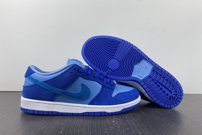 NIKE DUNK DM0807-400