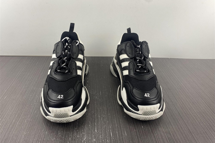 Ba*len*cia*ga 710021 w3rn3 1001