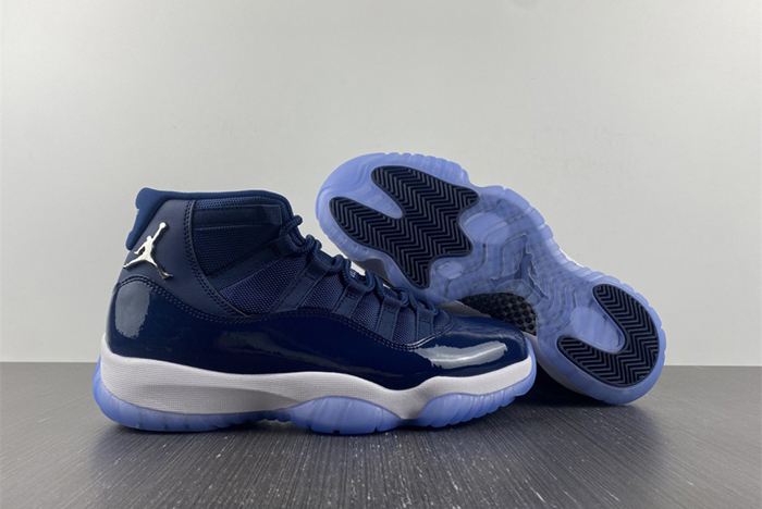 Air Jordan 11 378037-441
