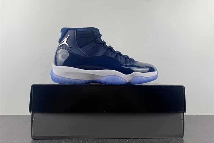 Air Jordan 11 378037-441