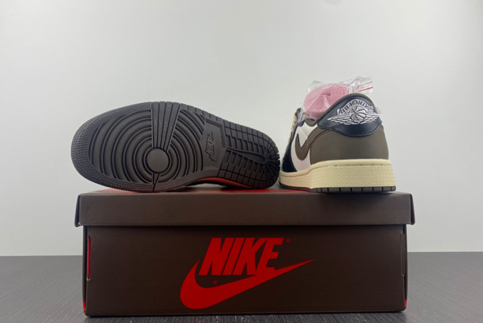 Travis Scott x Air Jordan 1 Low OG AJ1 CQ4277-105